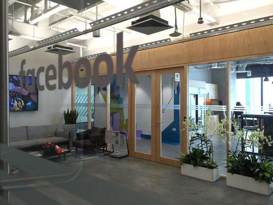 新加坡議員炮轟Facebook出爾反爾 拒絕刪除假新聞